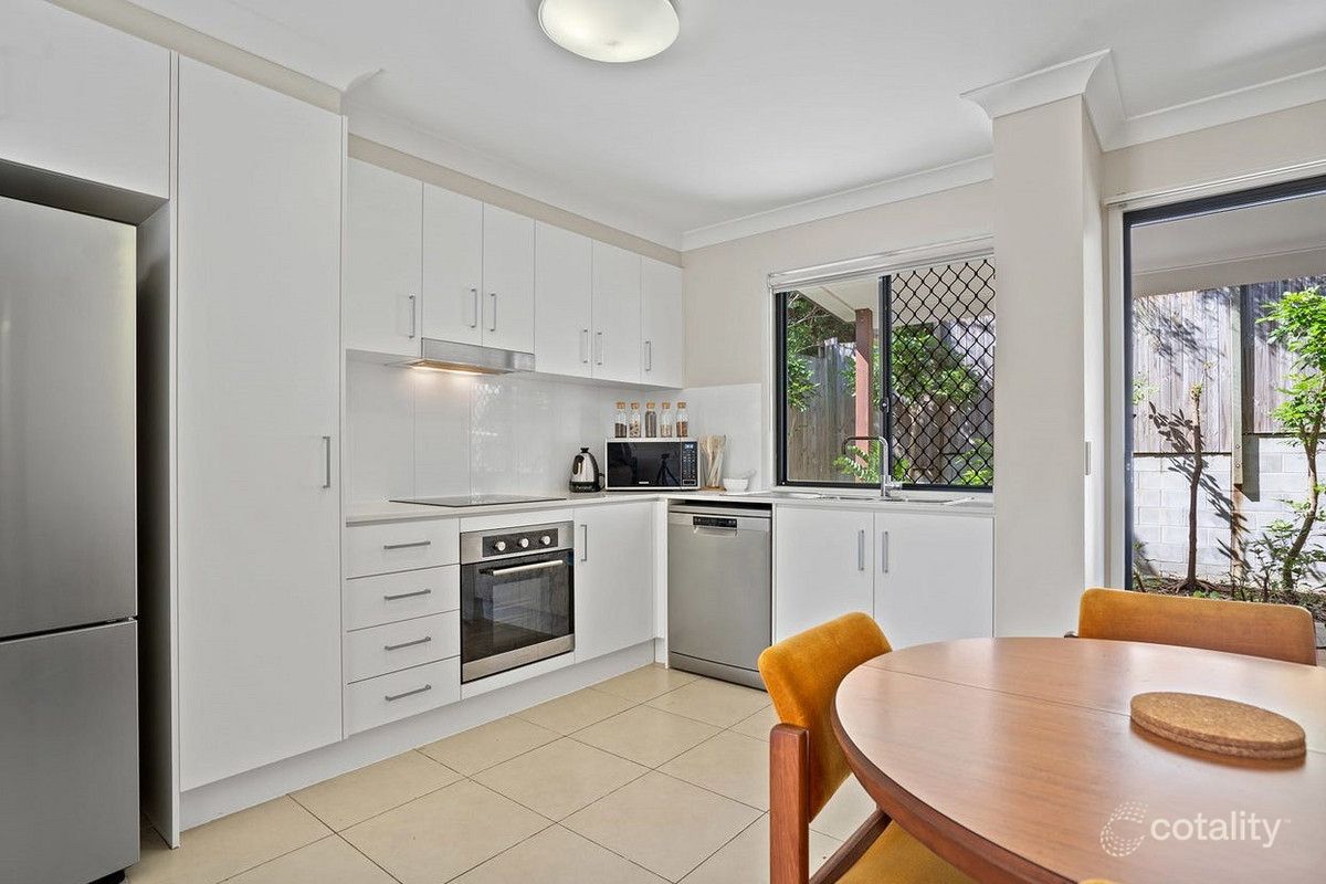 4/15 Rutland St, Coorparoo, QLD 4151
