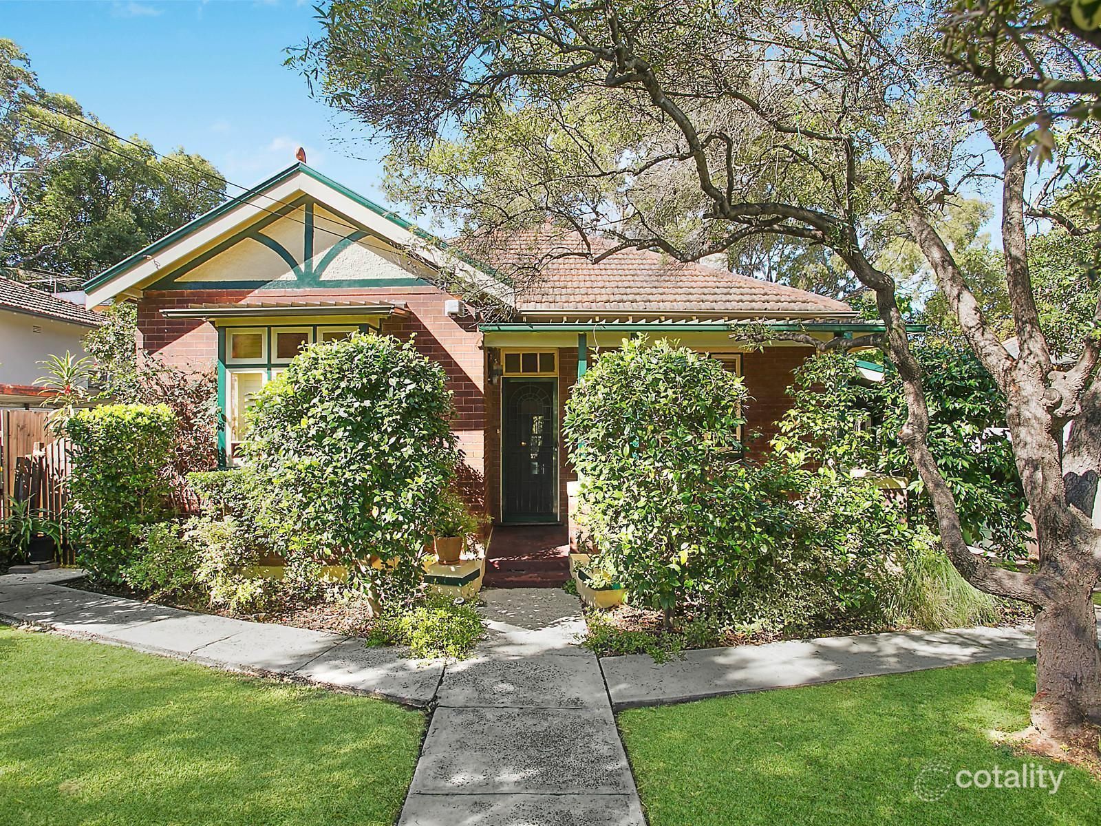 11 Hillcrest Ave, Gladesville, NSW 2111