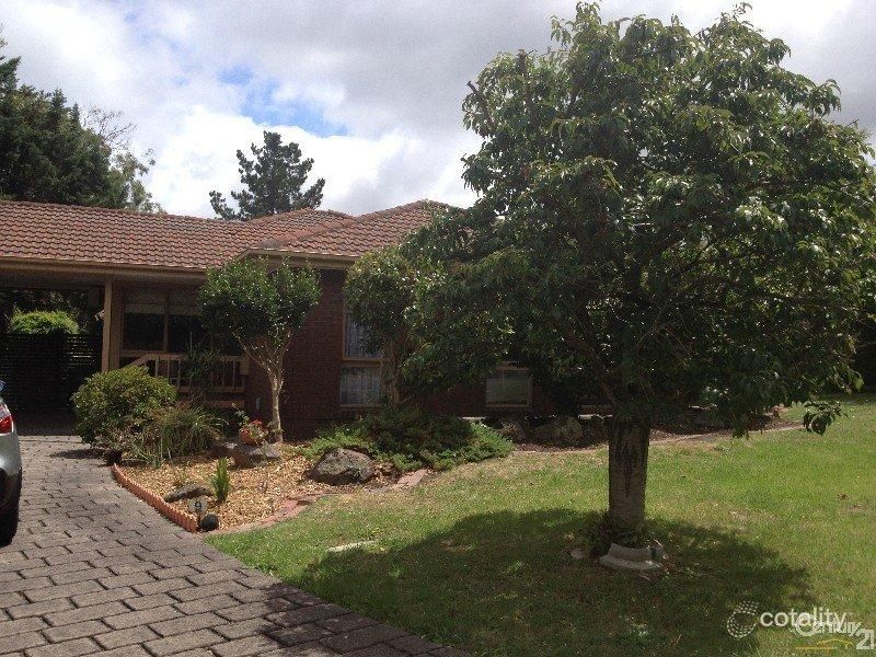 9/27 Central Ave, Croydon South, VIC 3136