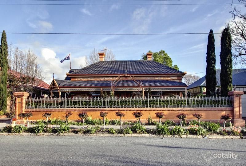 11 Daphne St, Prospect, SA 5082