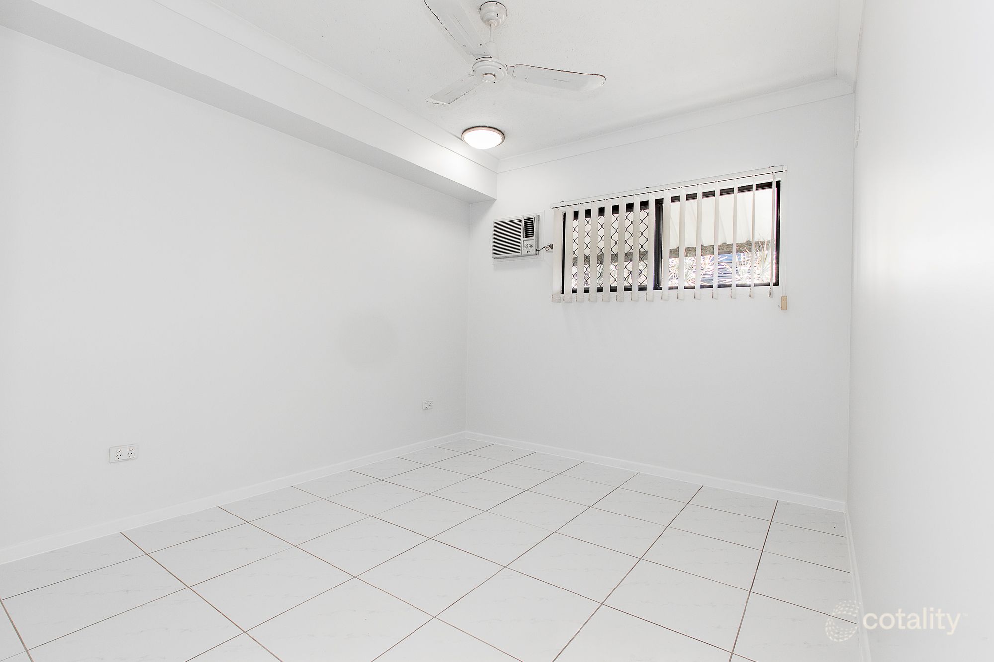2/48-52 Mitchell St, North Ward, QLD 4810