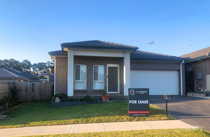 13 Lorimer Cres, Elderslie, NSW 2570