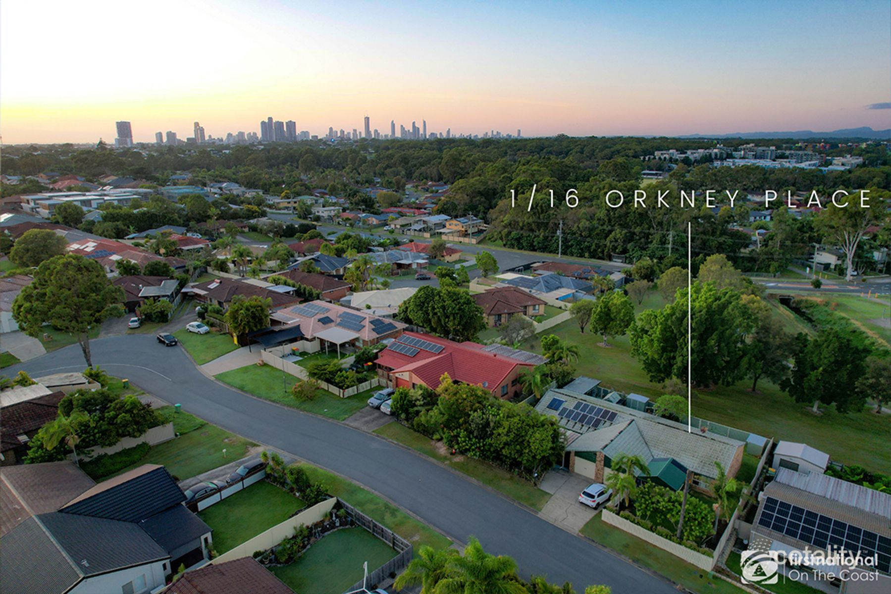 1/16 Orkney Pl, Labrador, QLD 4215