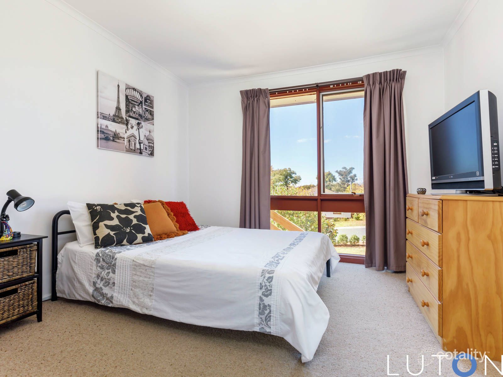 35 Cleland St, Latham, ACT 2615