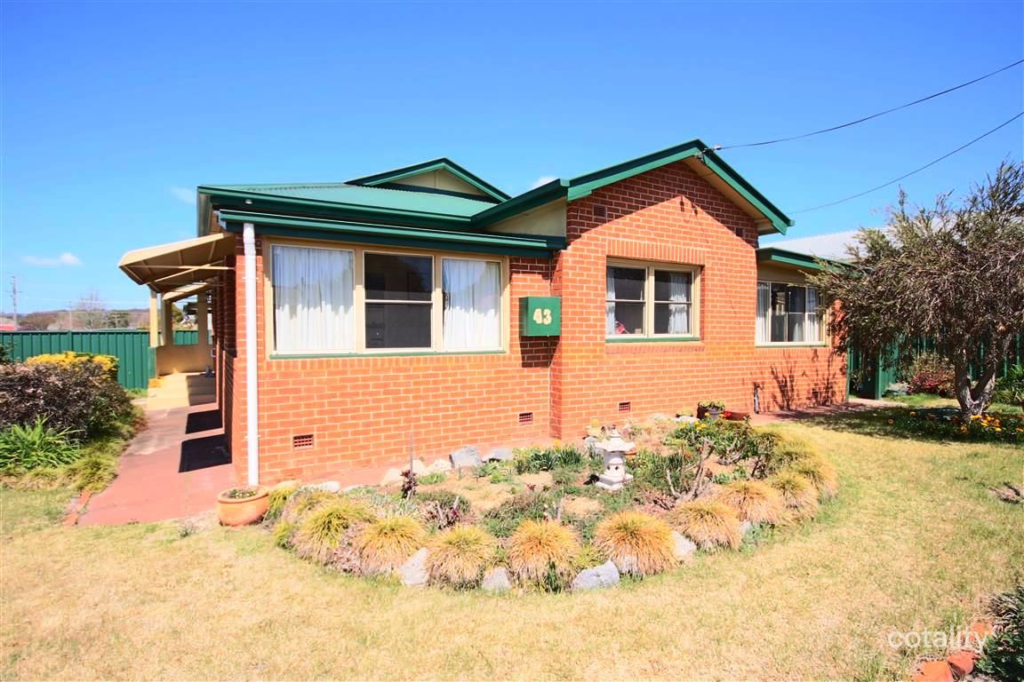 43 High St, Tenterfield, NSW 2372