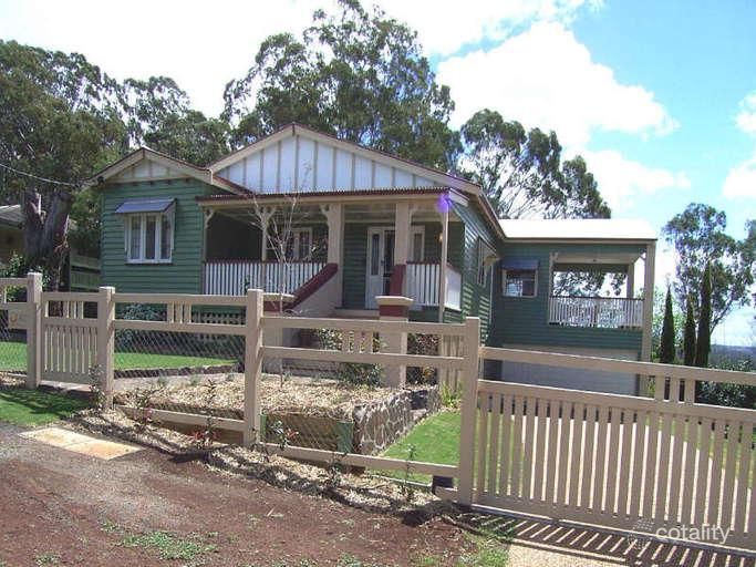 17 Prince Henry Dr, Prince Henry Heights, QLD 4350
