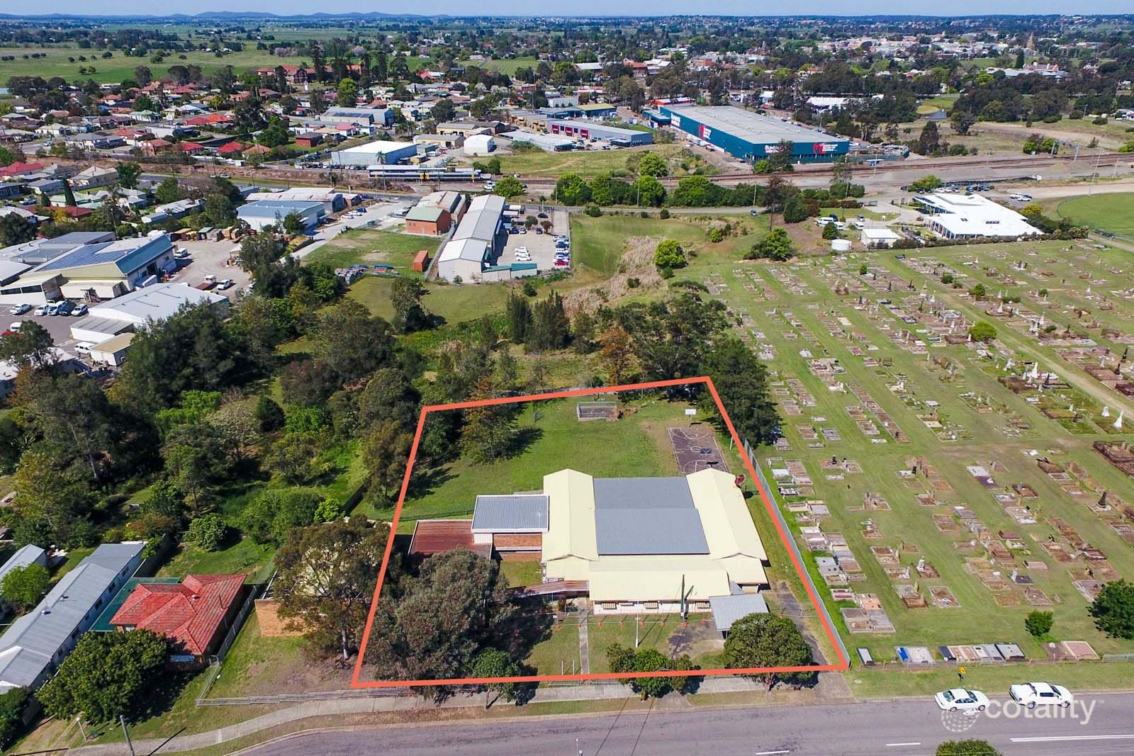 97 South St, Telarah, NSW 2320