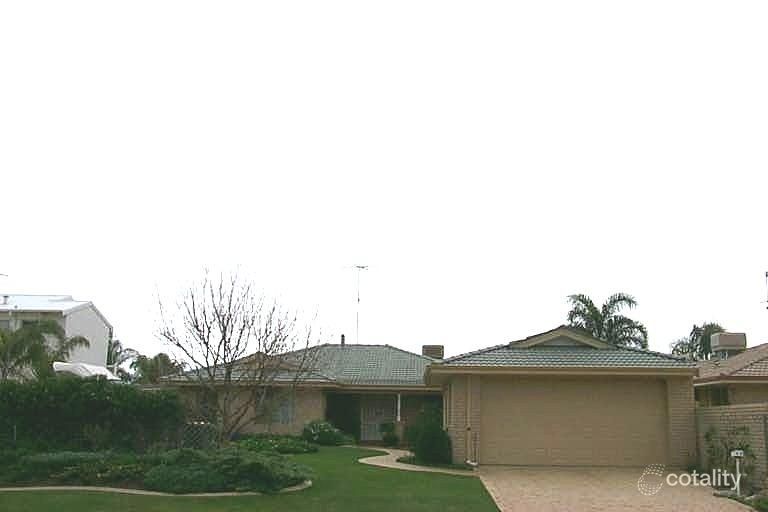 40 Waterside Dr, Dudley Park, WA 6210