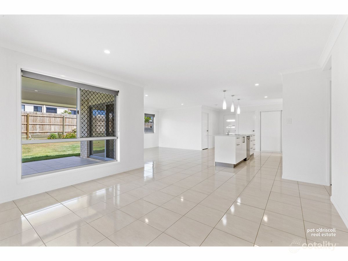 10 New Haven Way, Parkhurst, QLD 4702