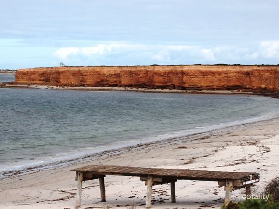 33 Ocean Bvd, Port Gibbon, SA 5602