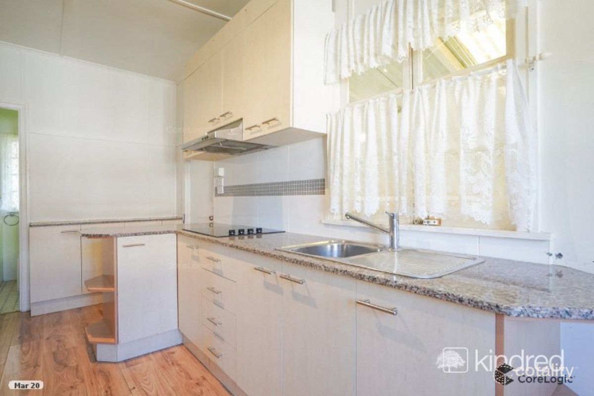 72 Plume St, Redcliffe, QLD 4020