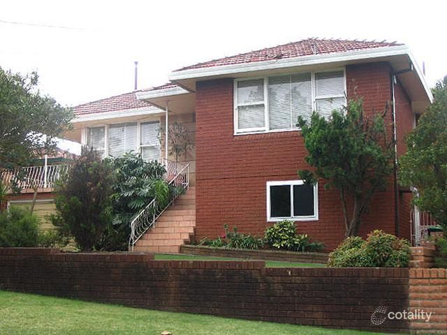 18 Buckwall Ave, Greenacre, NSW 2190