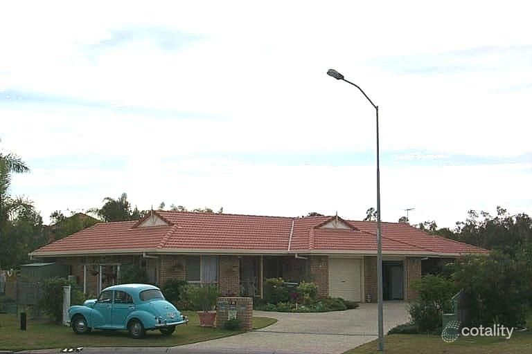 25 Winch Ct, Banksia Beach, QLD 4507