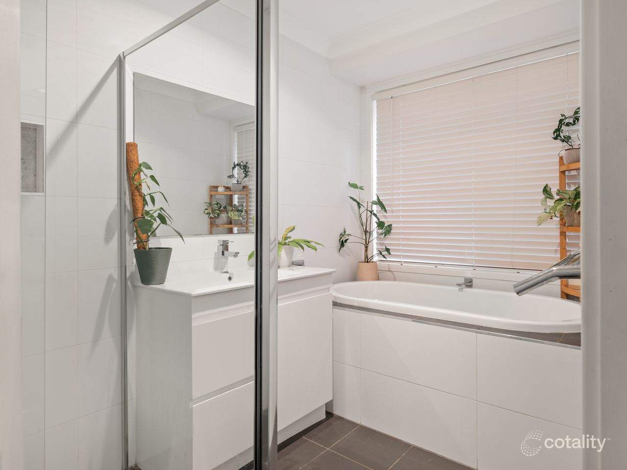 33 Wari Ave, Glenmore Park, NSW 2745