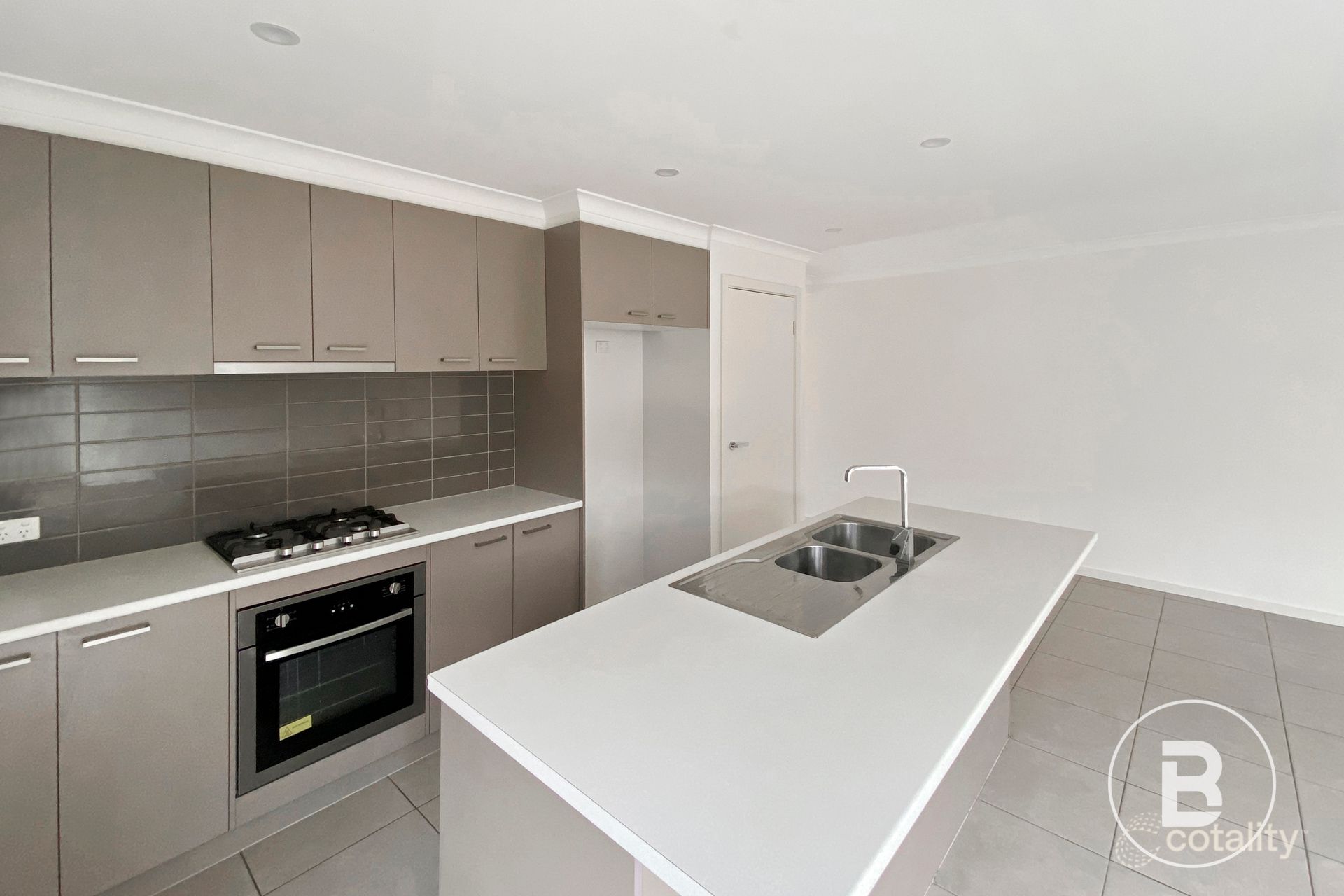 6 Colette Ct, Canadian, VIC 3350