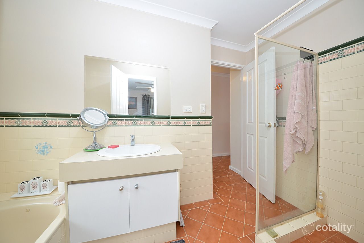 4 Little Green Gdns, Quinns Rocks, WA 6030