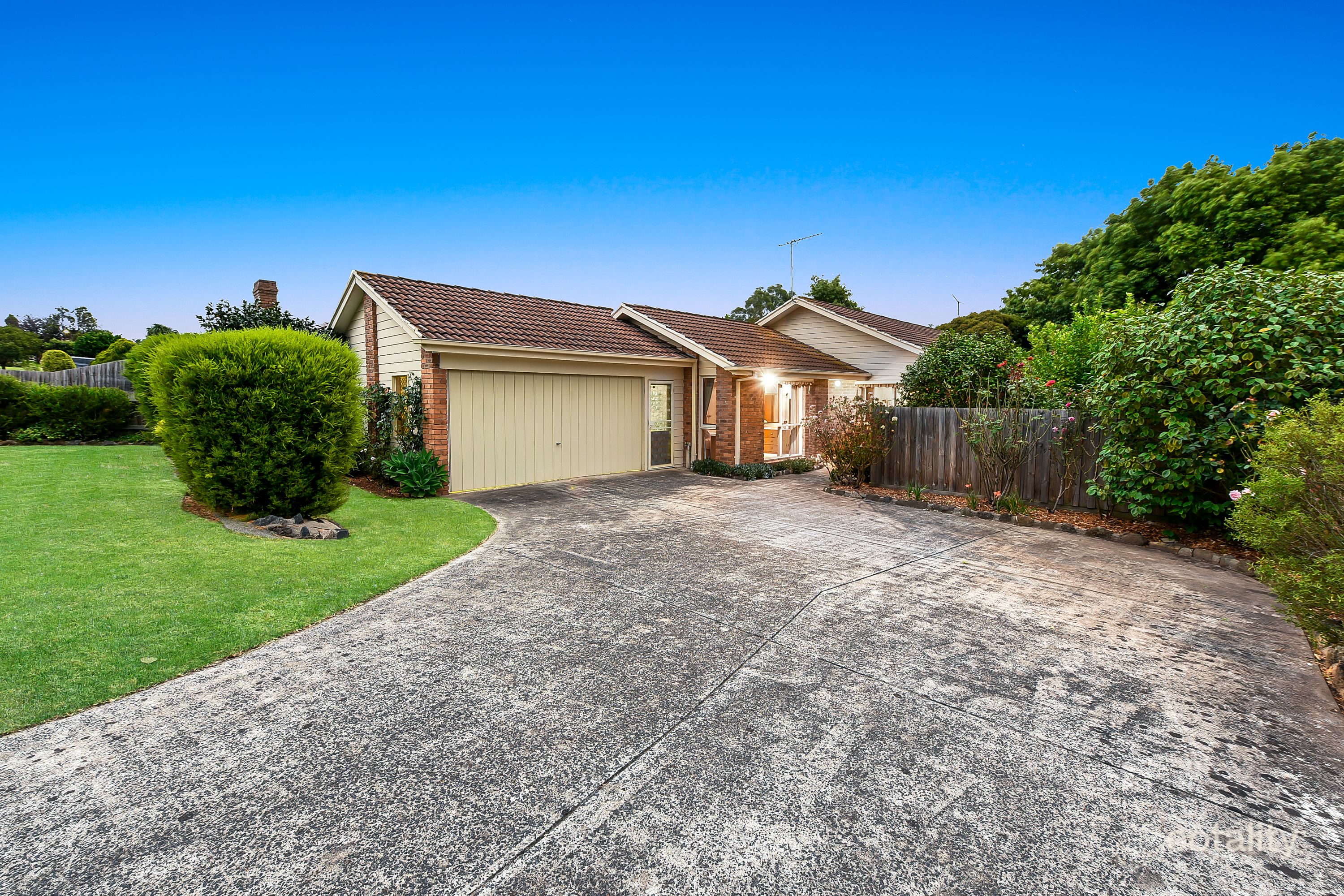 21 Gordonia Cres, Narre Warren, VIC 3805