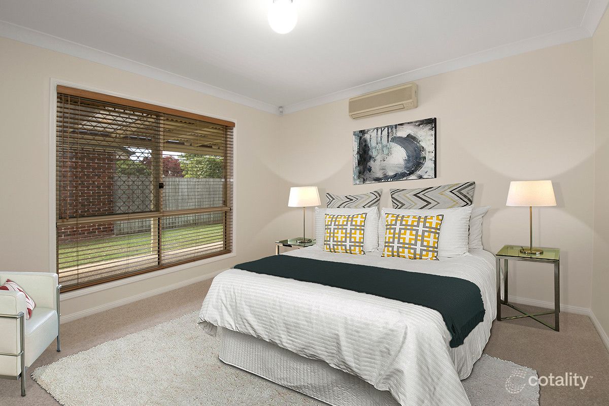 19 Leichhardt Cct, Forest Lake, QLD 4078