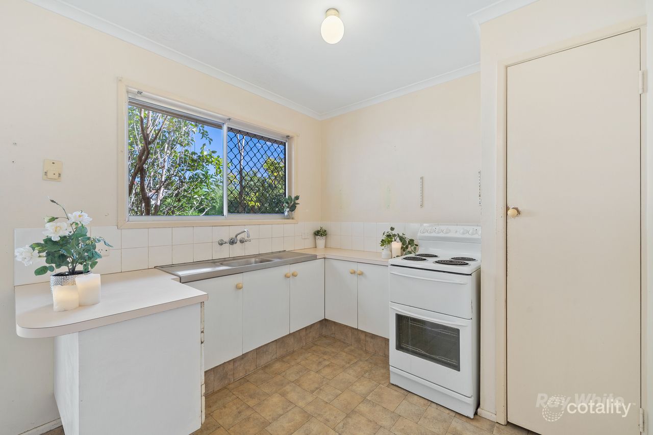 6 Yolla St, Eagleby, QLD 4207
