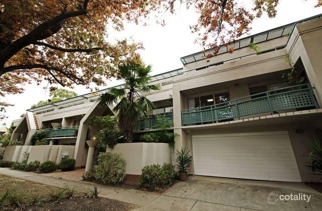 4/2 Howitt St, Kingston, ACT 2604