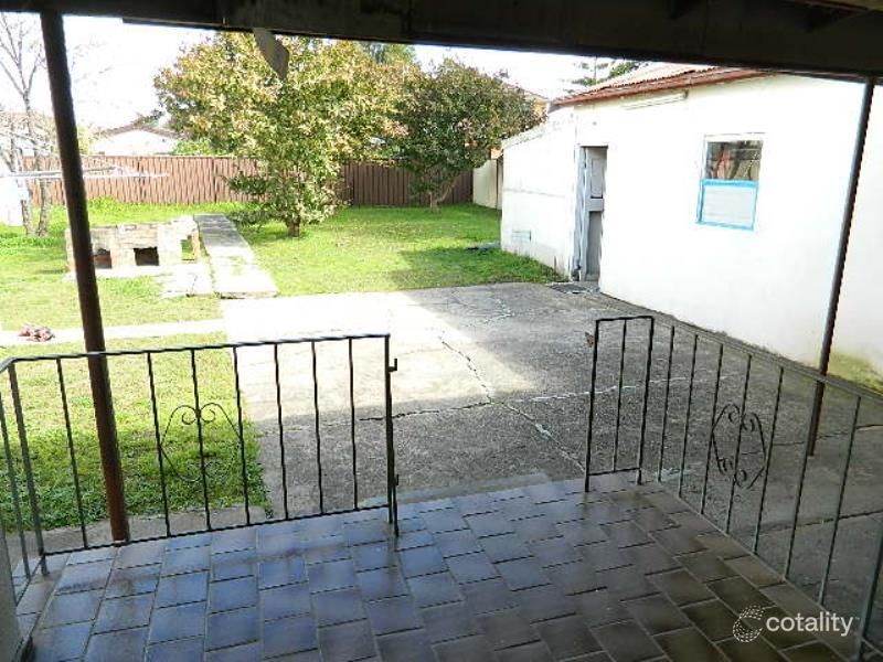 25 Hedges St, Fairfield, NSW 2165
