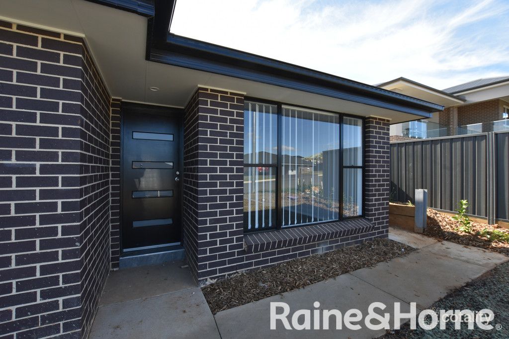 17a Young St, Orange, NSW 2800