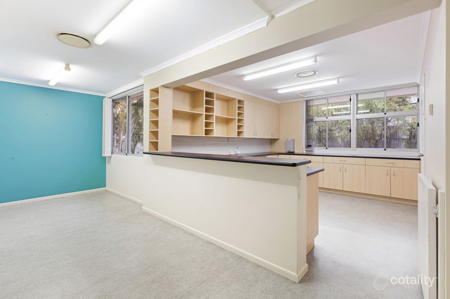 37 Tavistock St, Torquay, QLD 4655