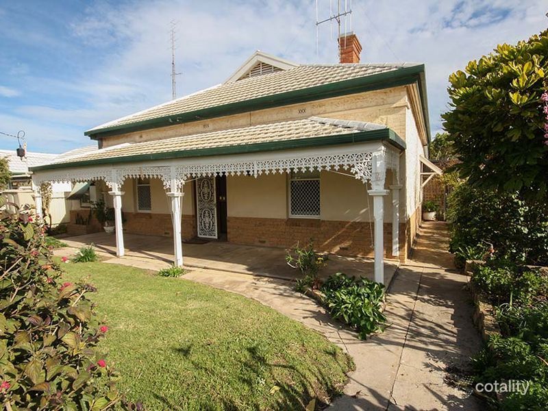 16 Mair St, Wallaroo, SA 5556