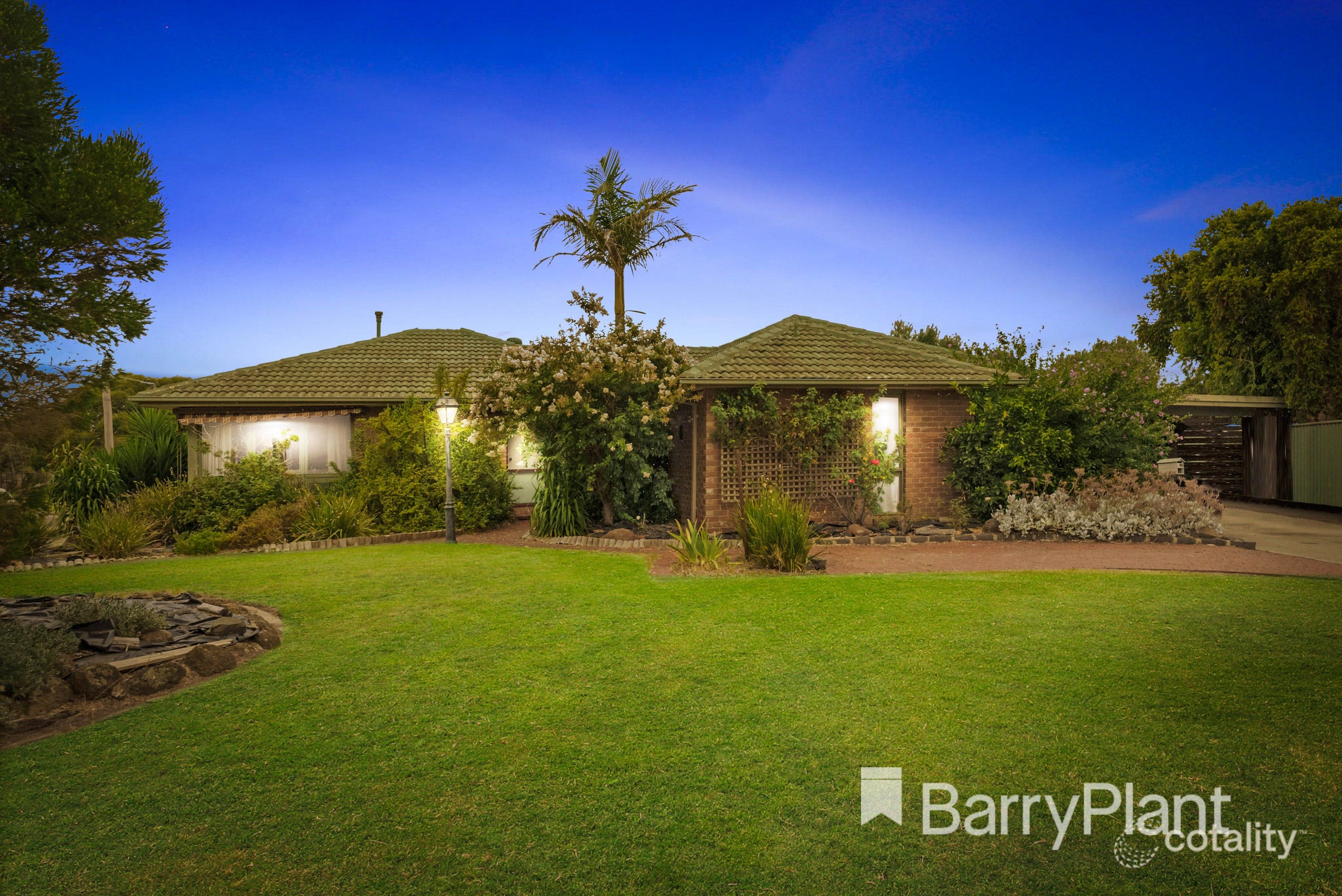 6 Greenhill Cres, Wyndham Vale, VIC 3024