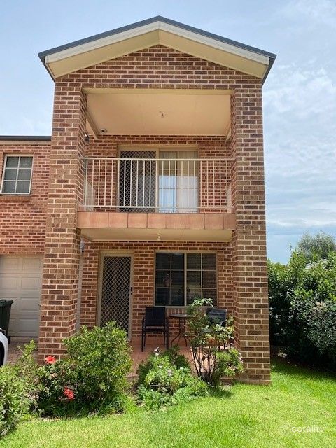4/85 Warrimoo Dr, Quakers Hill, NSW 2763