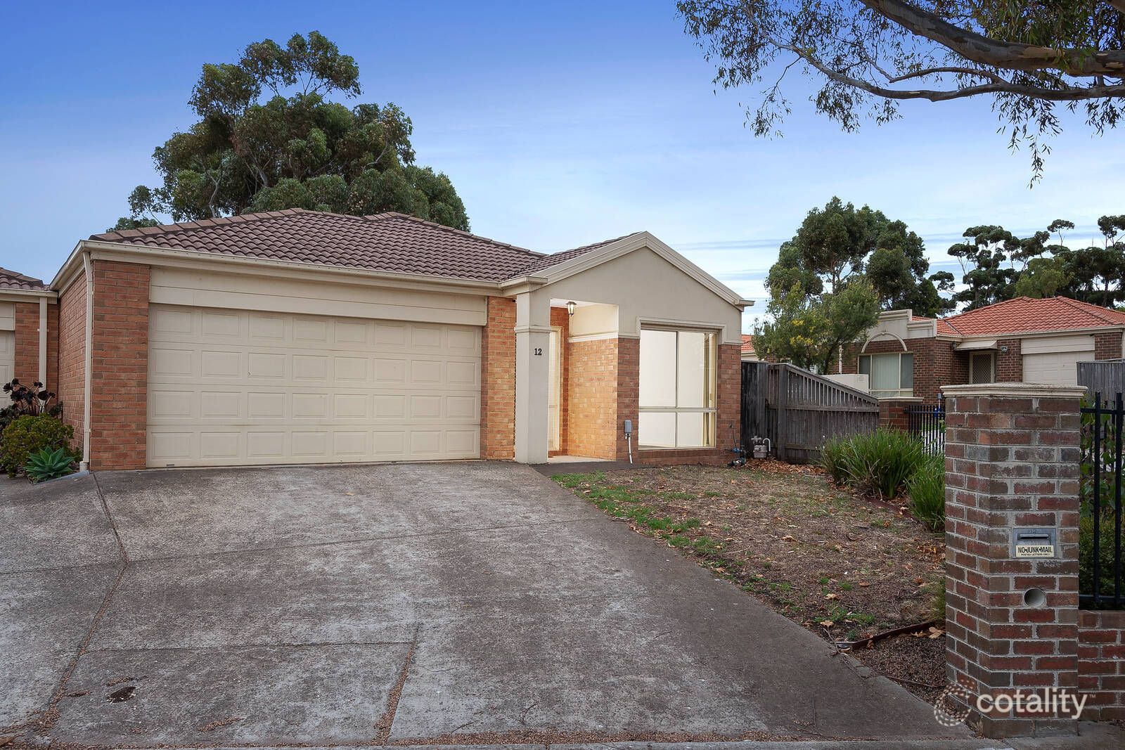 12 Panorama Dr, Hillside, VIC 3037