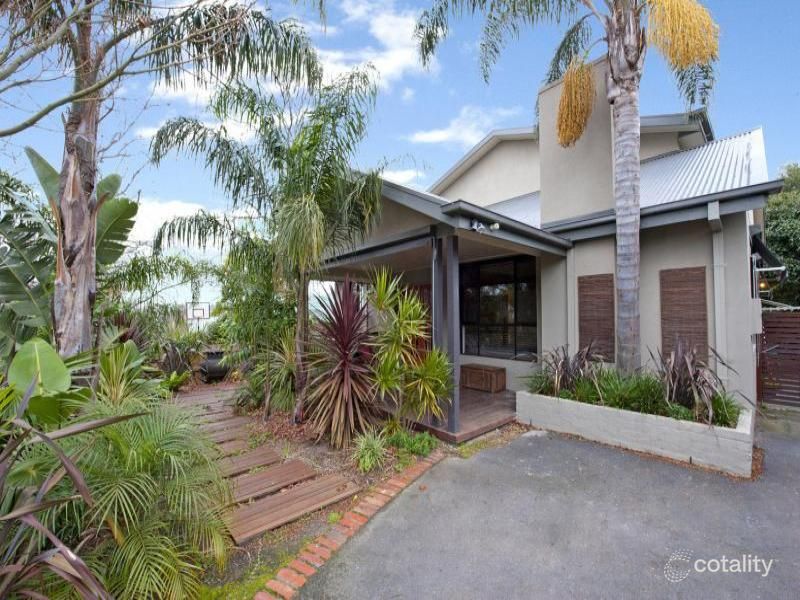 42 Gloucester Rd, Ashburton, VIC 3147