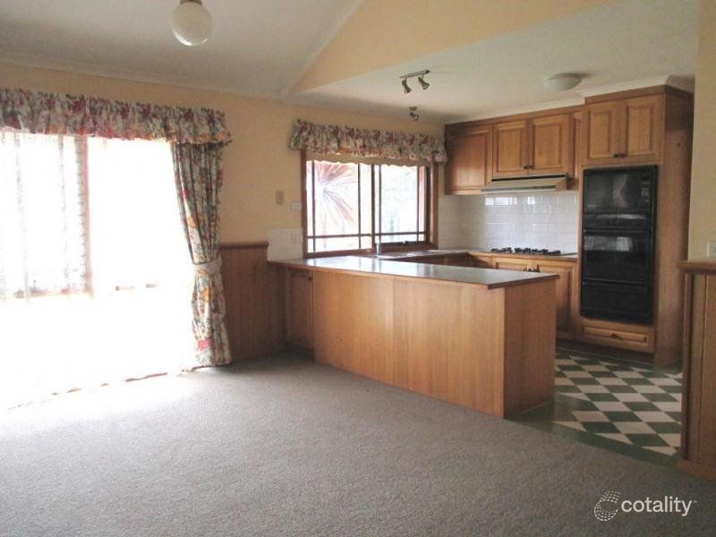 21 Golf Links Rd, Berwick, VIC 3806