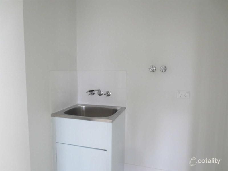 4 Charles Ave, Pimpama, QLD 4209