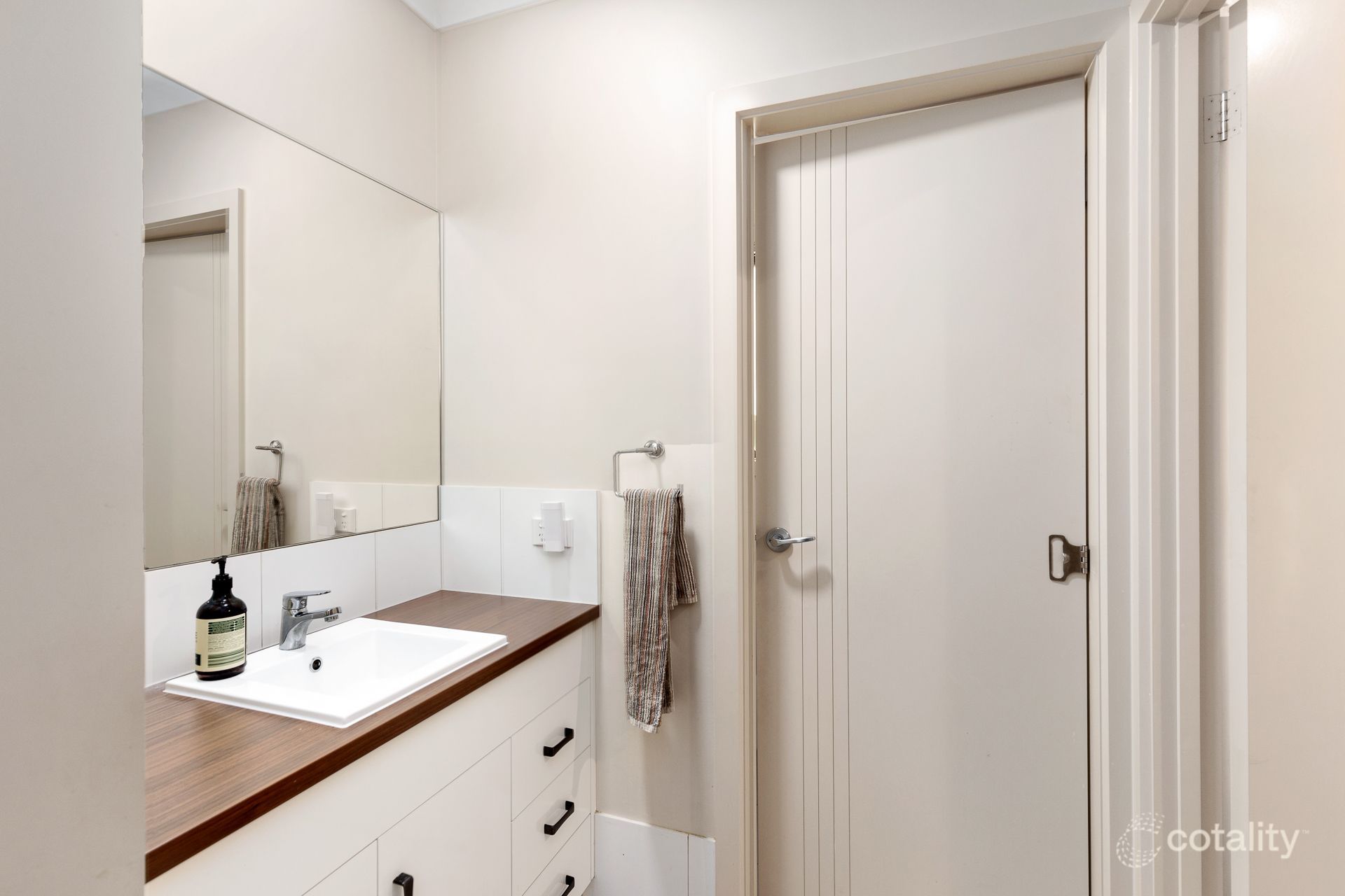 25 Pinehurst Dr, Worrolong, SA 5291