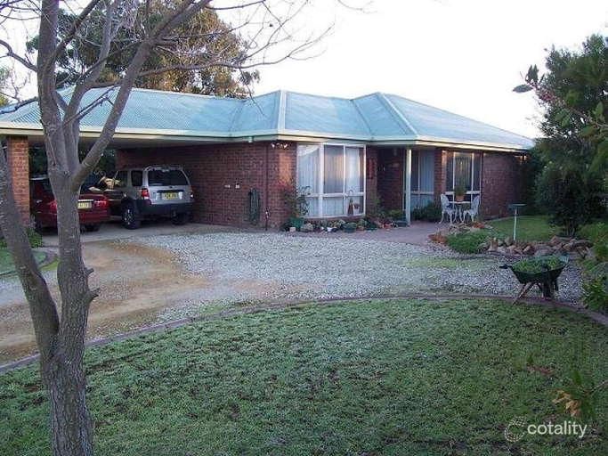 6 Day St, Henty, NSW 2658
