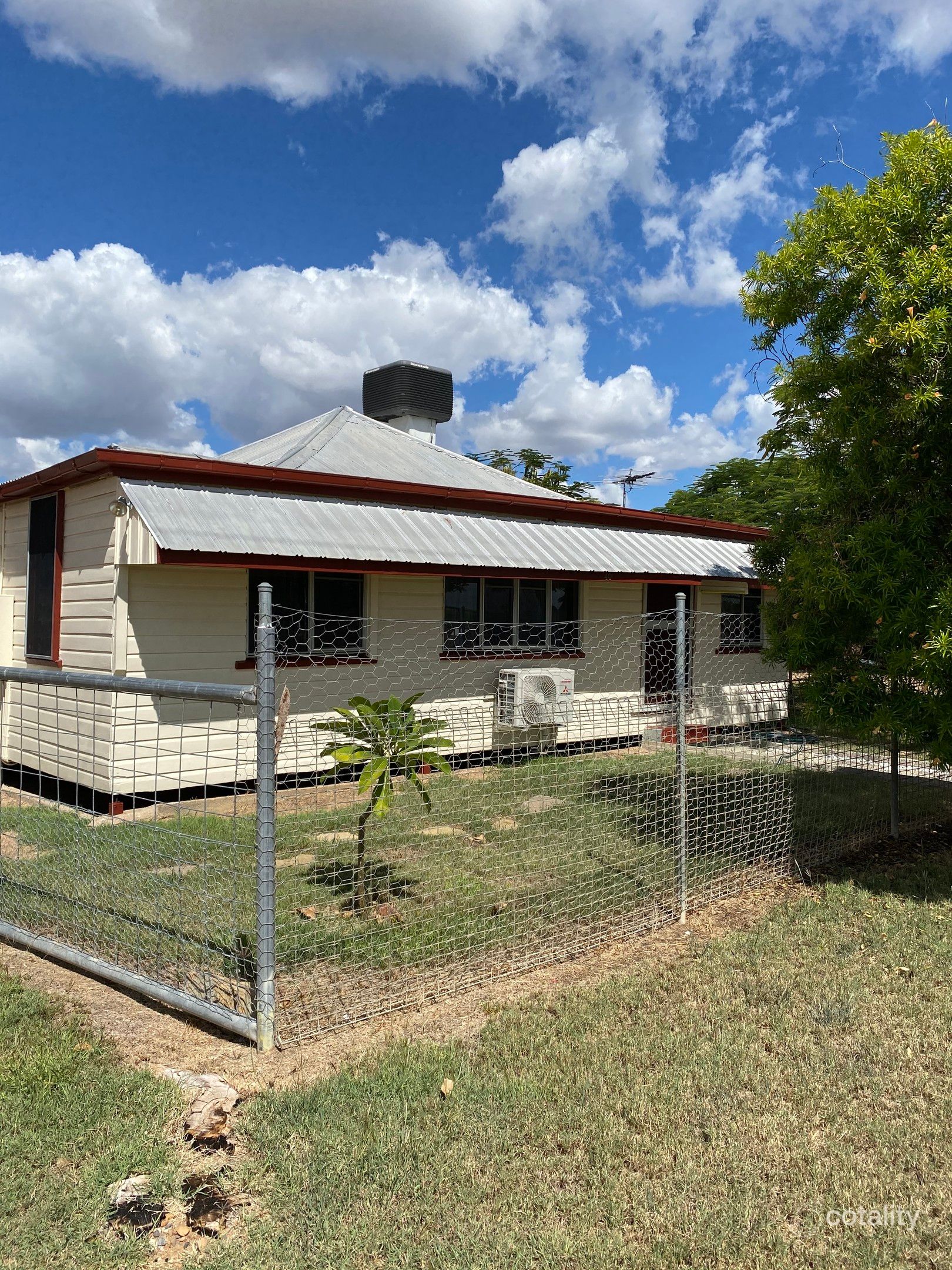 40 Winton Rd, Hughenden, QLD 4821