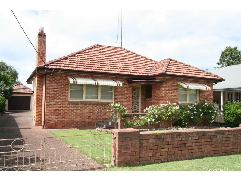 18 Bent St, Cessnock, NSW 2325