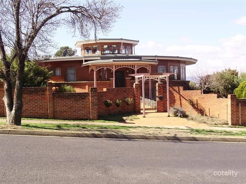 249 Piper St, Bathurst, NSW 2795