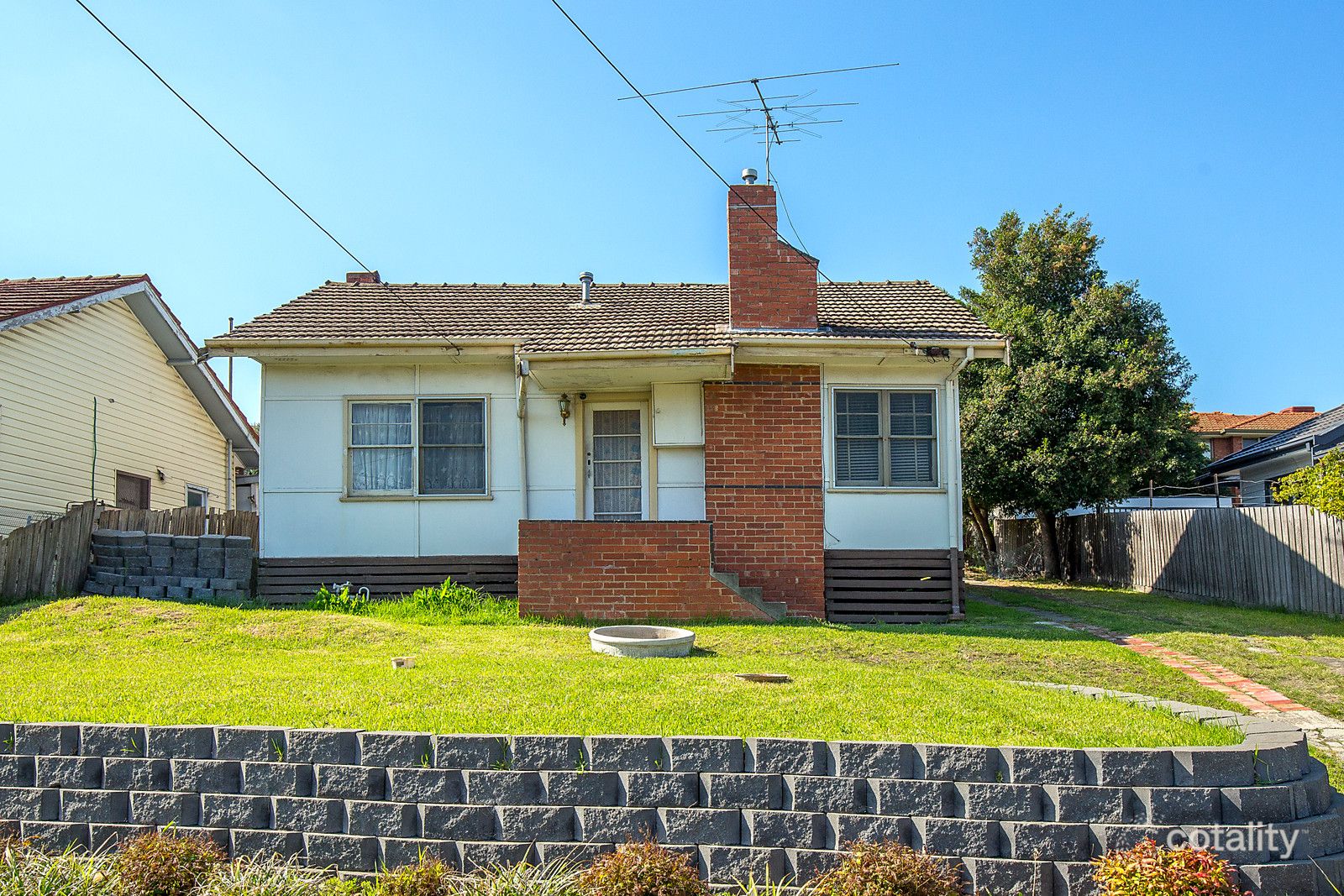 702 Pascoe Vale Rd, Oak Park, VIC 3046