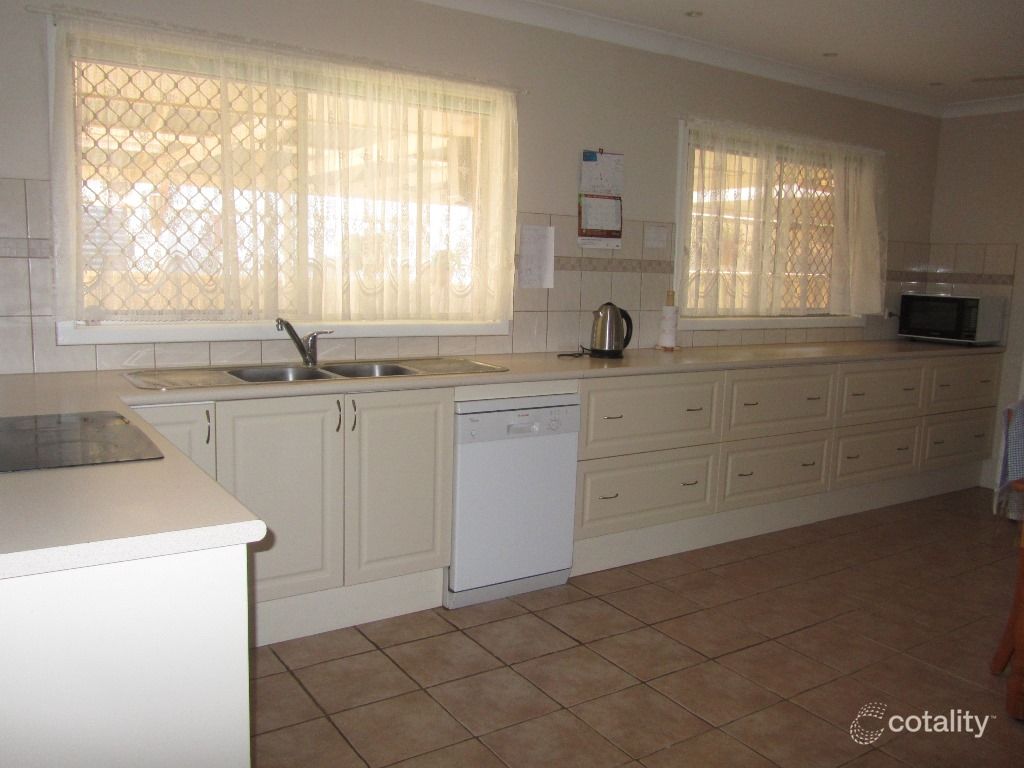 54a Marsden St, Wonthella, WA 6530