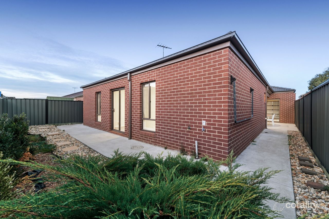 16 Faith Rd, Craigieburn, VIC 3064