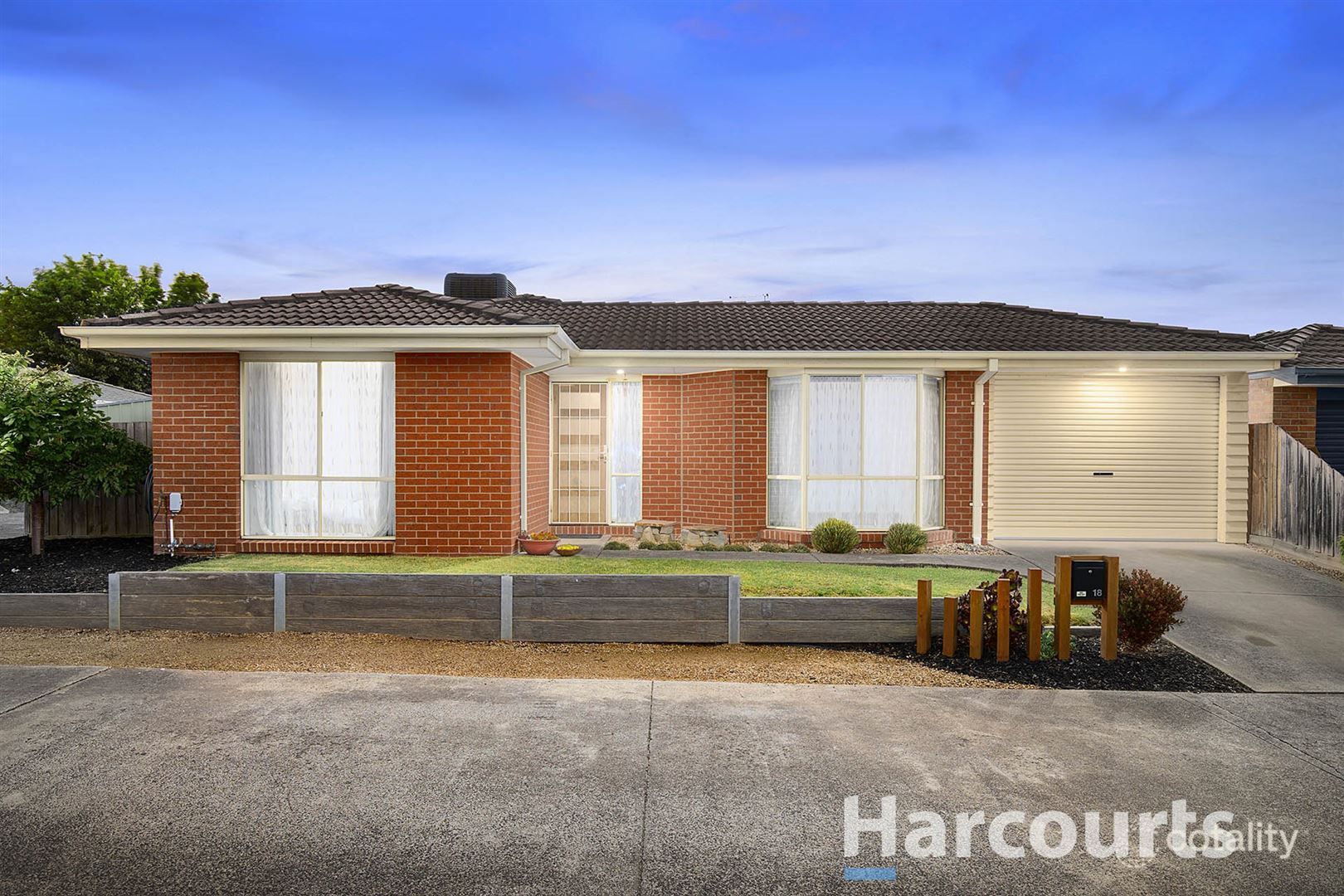 18 Snow Gum Dr, Kilsyth South, VIC 3137