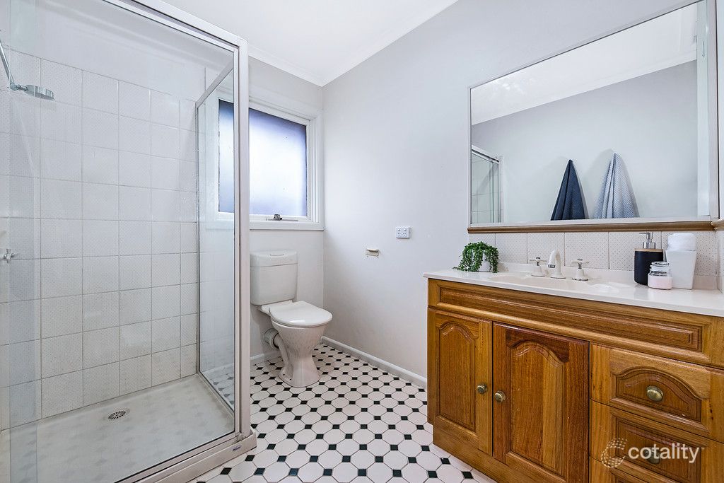 5 Adrienne Cres, Mount Waverley, VIC 3149