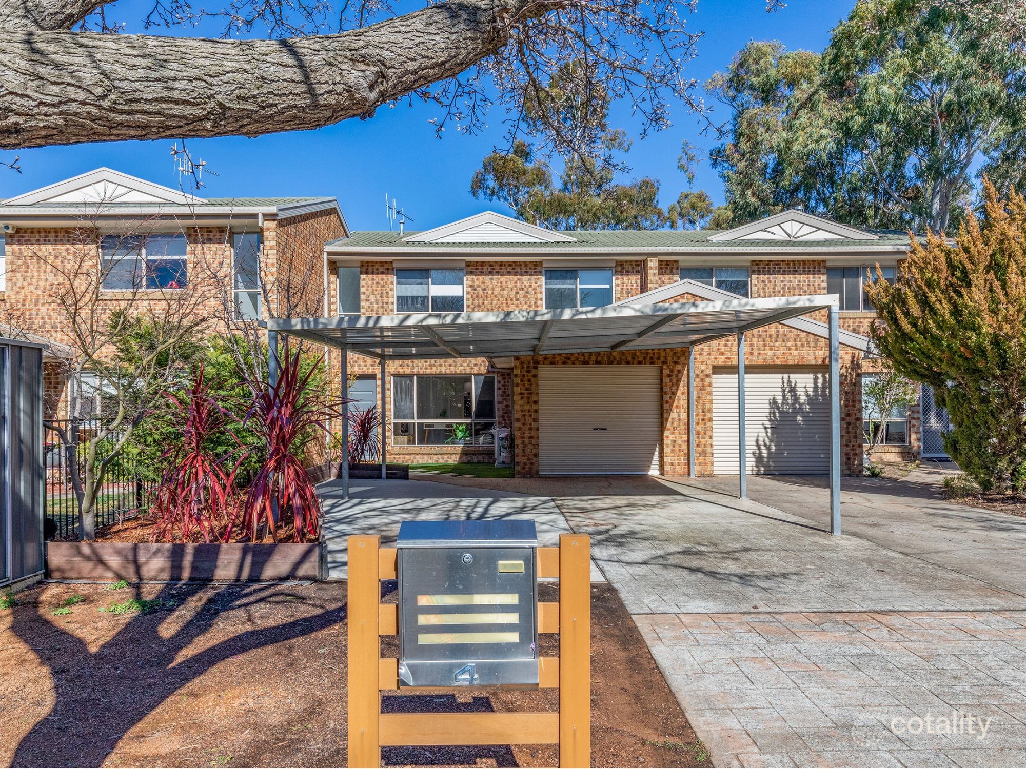4 Saxby Cl, Amaroo, ACT 2914