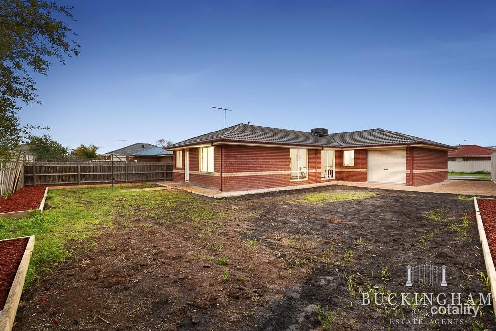 20 Staton Cres, Melton West, VIC 3337