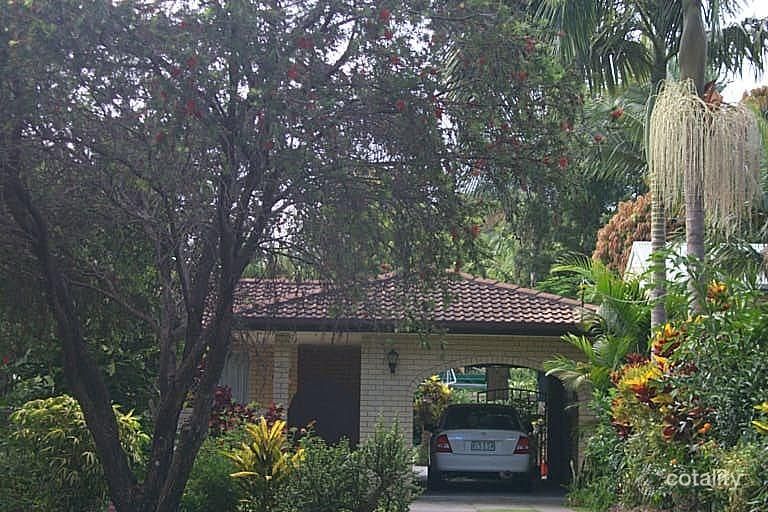 5 Arthur St, Biggera Waters, QLD 4216