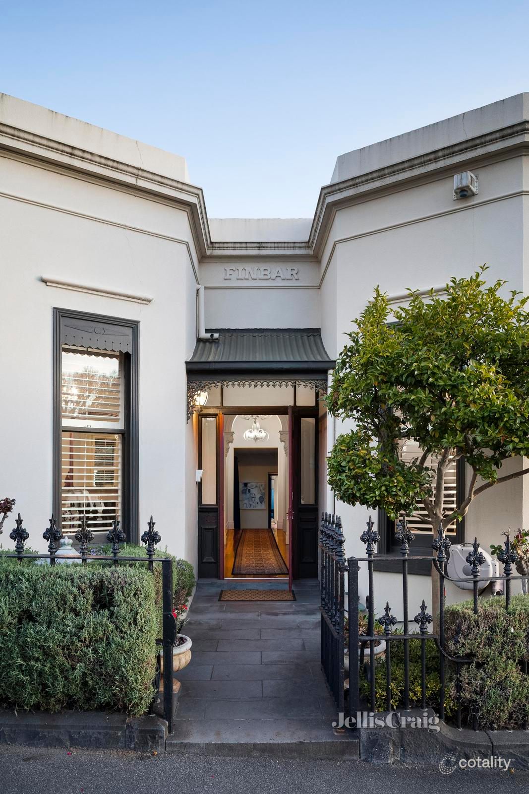 102 Rowena Pde, Richmond, VIC 3121