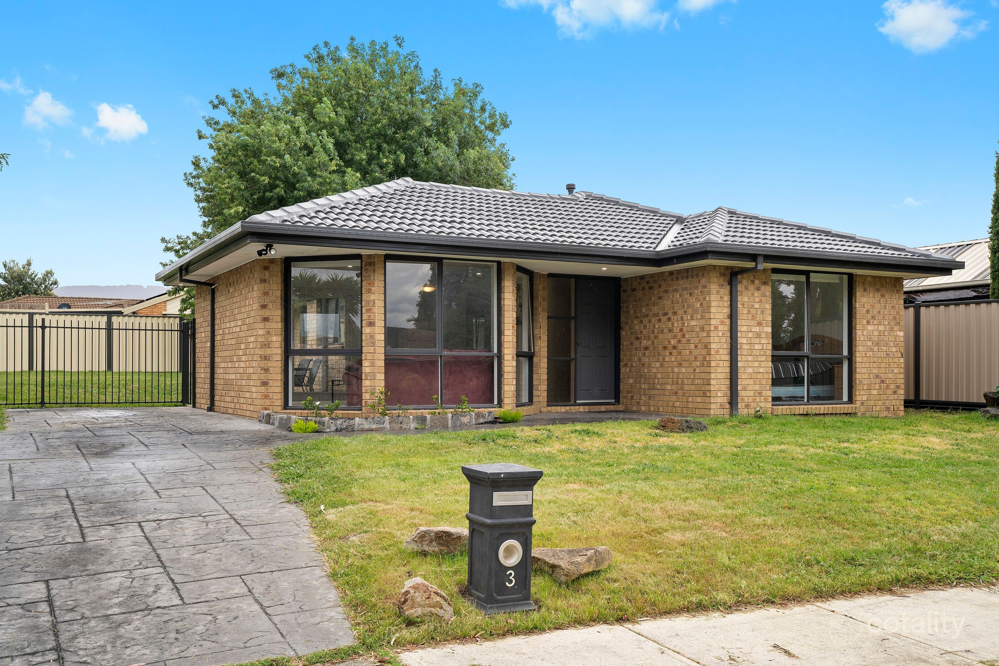 3 Palmerston Rd, Lysterfield, VIC 3156
