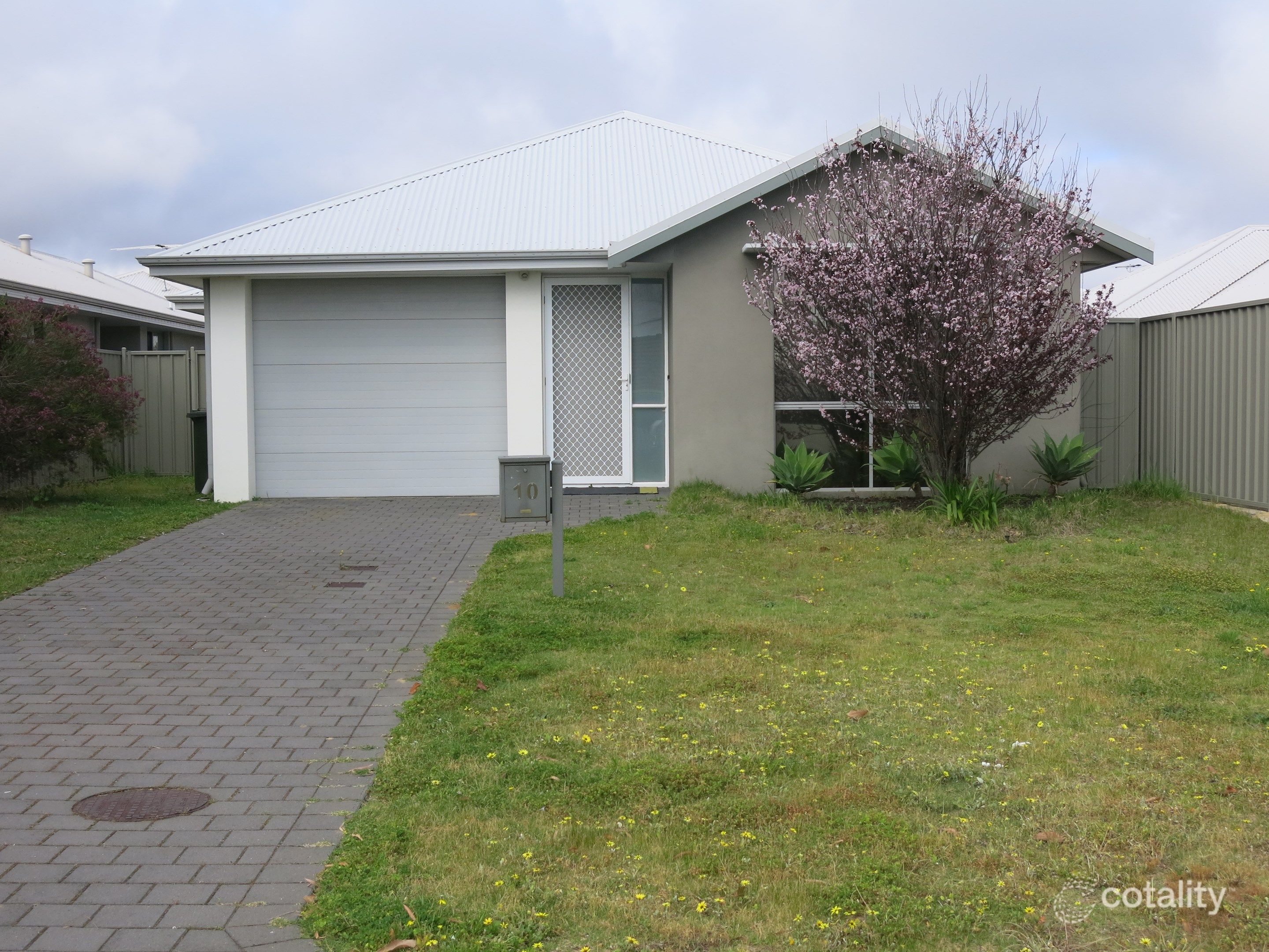 10 Leontes Way, Coolbellup, WA 6163